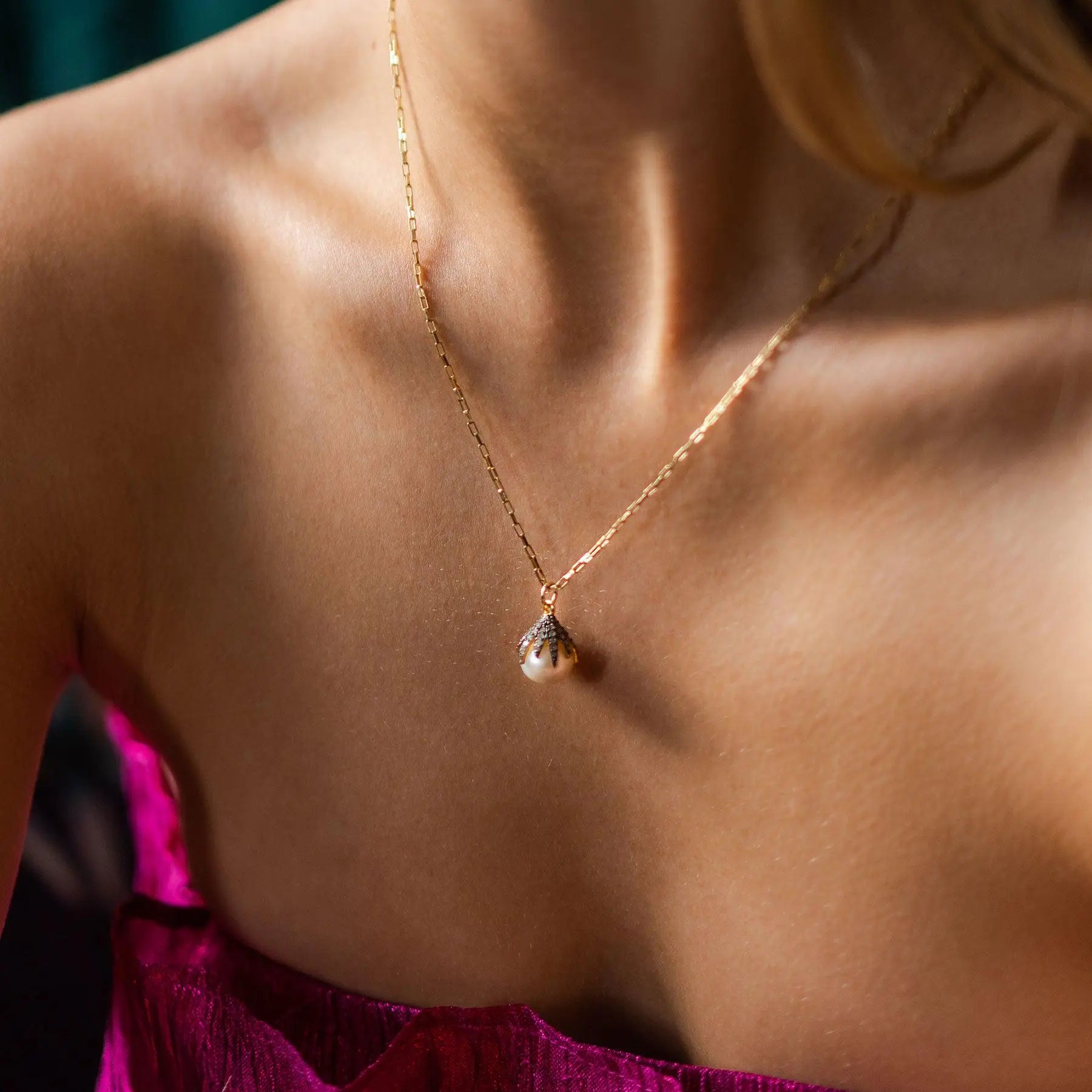 Diamond Claw & Pearl Necklace